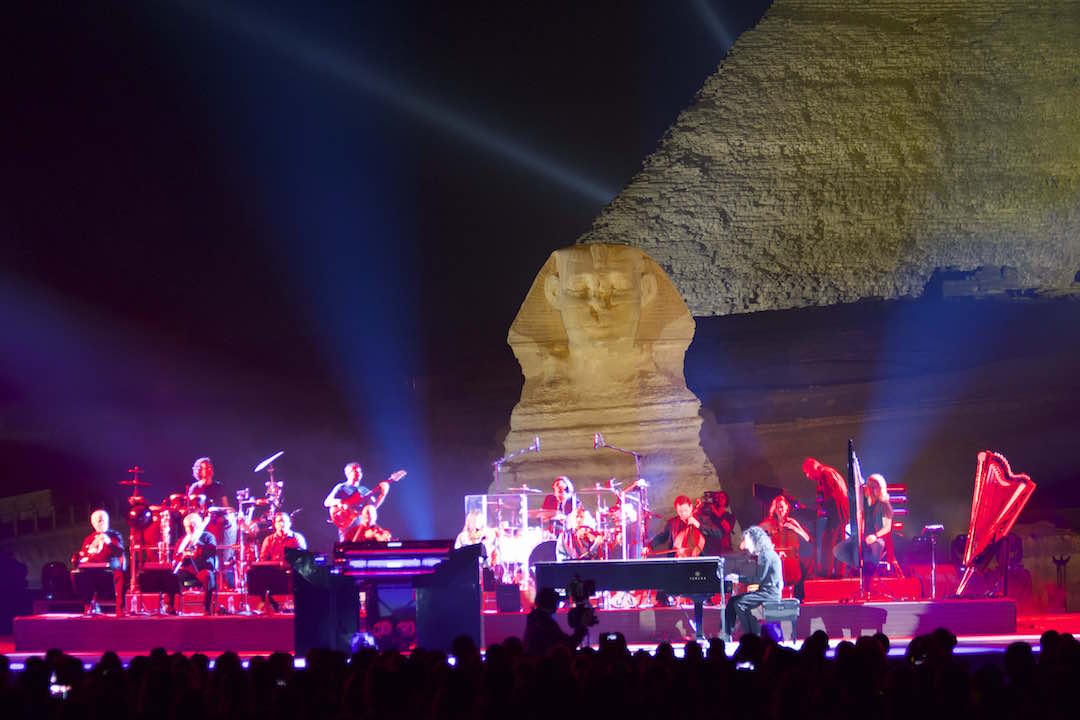 HARMAN’s Martin Lighting Fixtures Shine on Yanni at the Great Pyramids