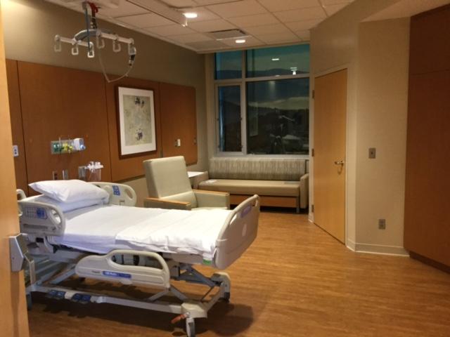 Mission Hospital room image 