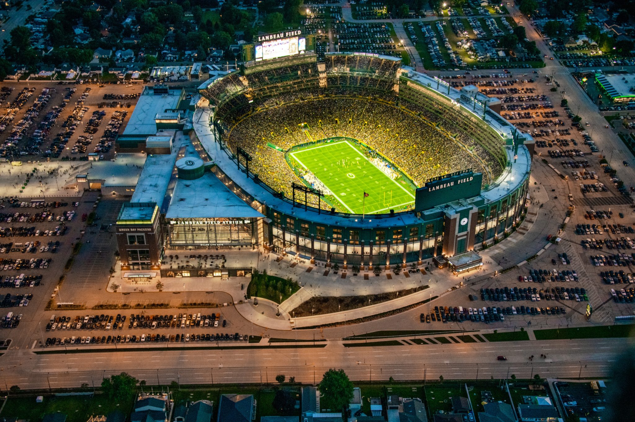 Crestron Creates Advanced Lighting Control System for Iconic Lambeau