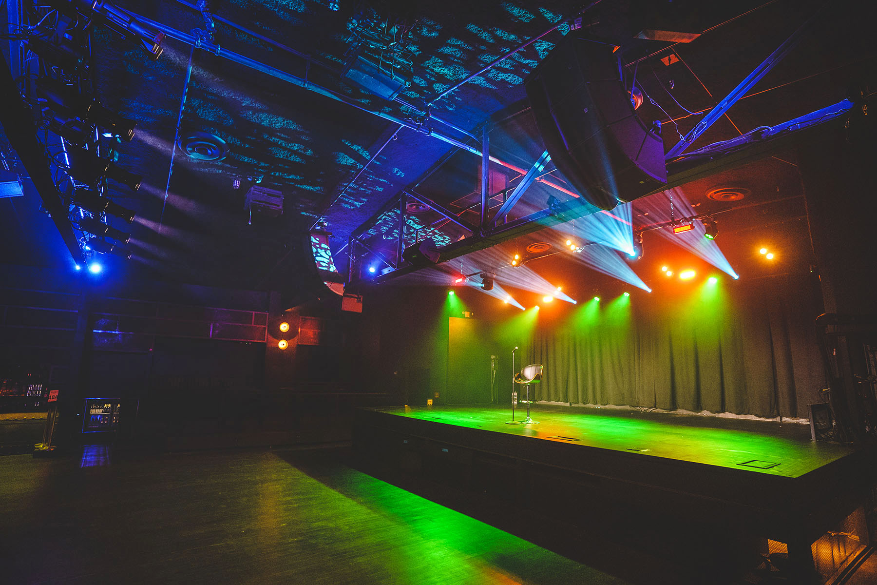 Racket NYC Serves an Ace Audio Experience with LAcoustics Sound