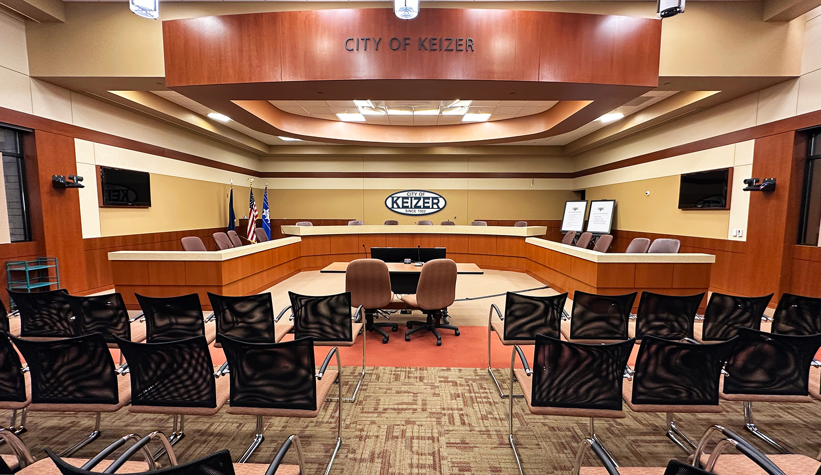 Telycam Vision+ PTZ Cameras Improve Quality of Government Meeting Broadcasts for Keizer City Television