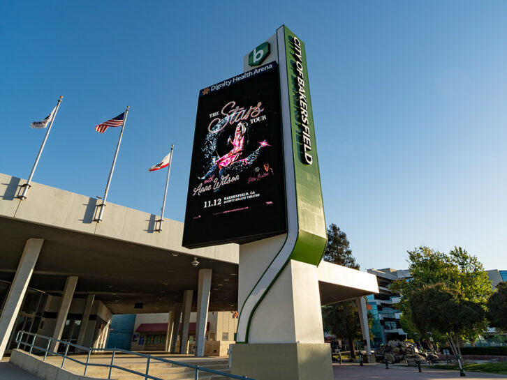 digital pylon display